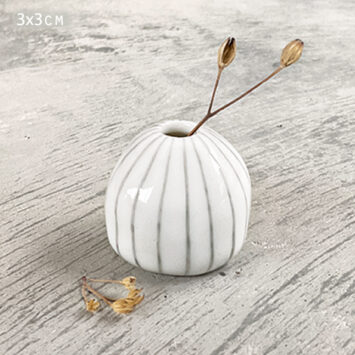 Tiny Vase Collection - Round M