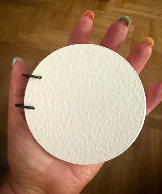 The Round Junk Journaling Workshop - Image 5